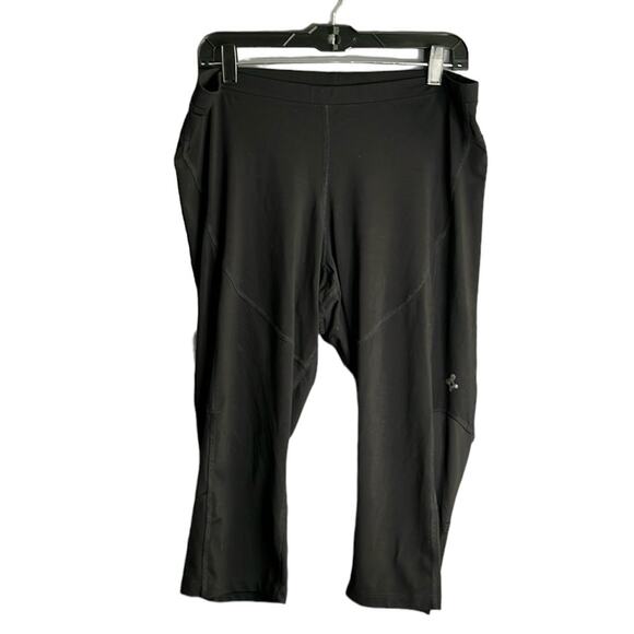 Old Navy Black Cropped Active Leggings Back Zippered Pocket Plus Size XXL - Picture 1 of 10